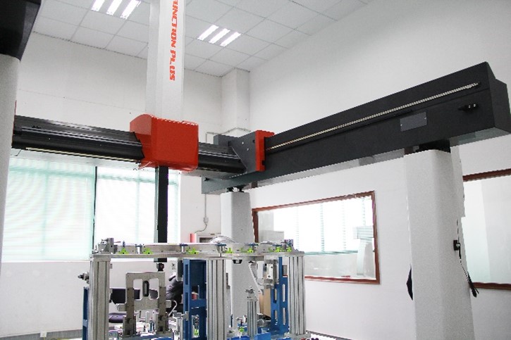 高速、高精度龍門式三坐標(biāo)測(cè)量機(jī),為“未來(lái)汽車”保駕護(hù)航(圖1) 高速、高精度龍門式三坐標(biāo)測(cè)量機(jī),為“未來(lái)汽車”保駕護(hù)航(圖1)