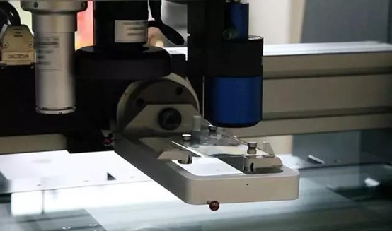 面對3D曲面玻璃,如何才能做到精準測量?(圖2) 面對3D曲面玻璃,如何才能做到精準測量?(圖2)